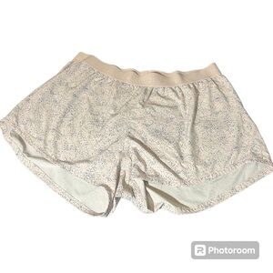 Outdoor Voices Relay Running Activewear Shorts Pebble Pink Unlined ‎ XL